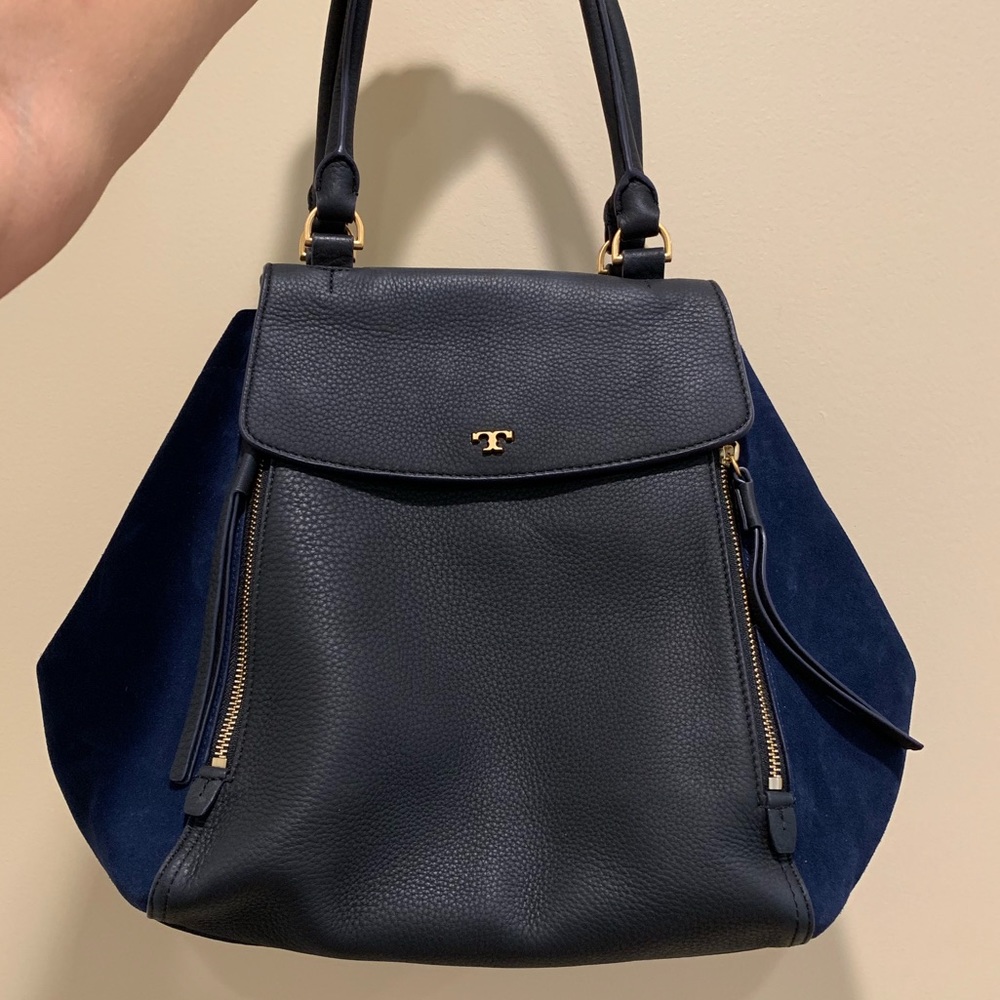 ❌sold❌Half Moon Tory Burch Tote